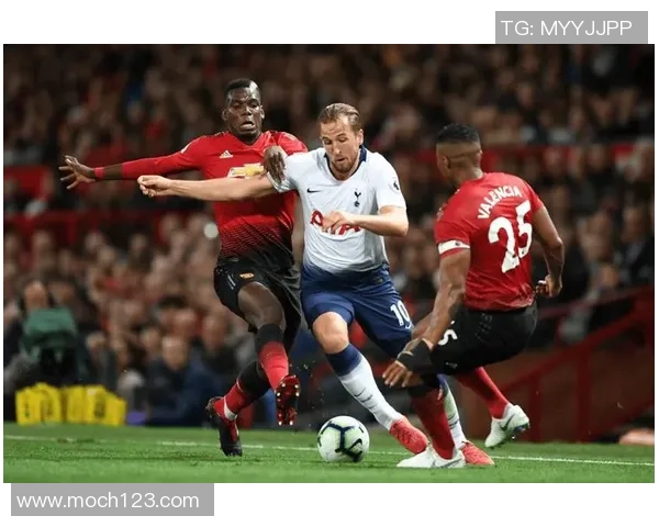 热刺主场狂胜曼联六比一赛季经典对决回顾与分析